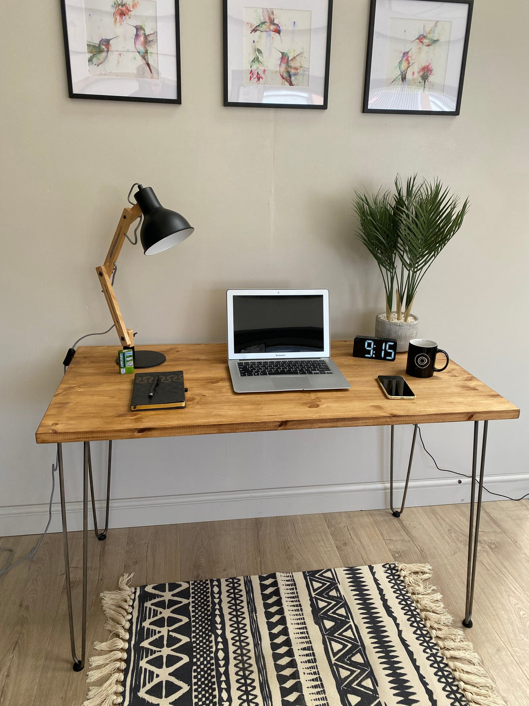 KRUD B6 home office desk with hairpin legs